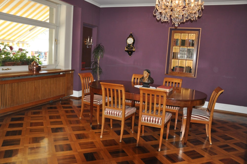 Krebs Hotel 28/40