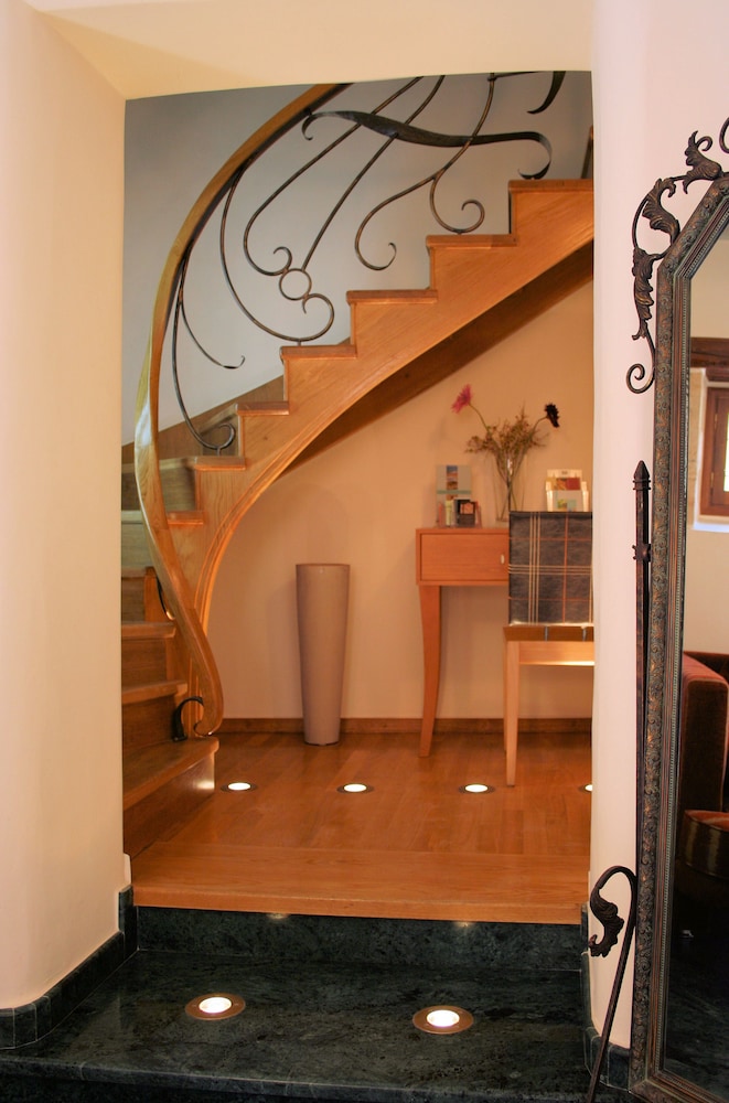 Hotel Ionas 3/61