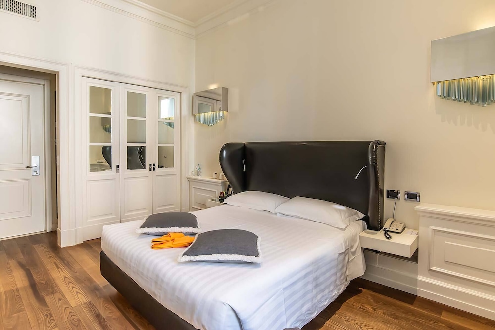 STANDARD, DOUBLE BED