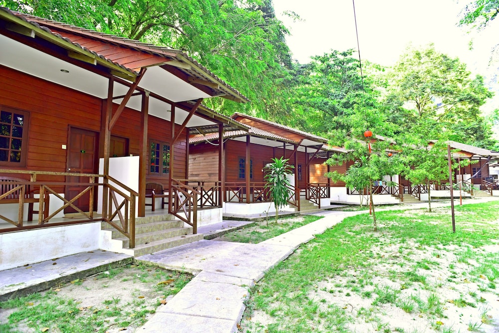 Vikri Beach Resort 3/26