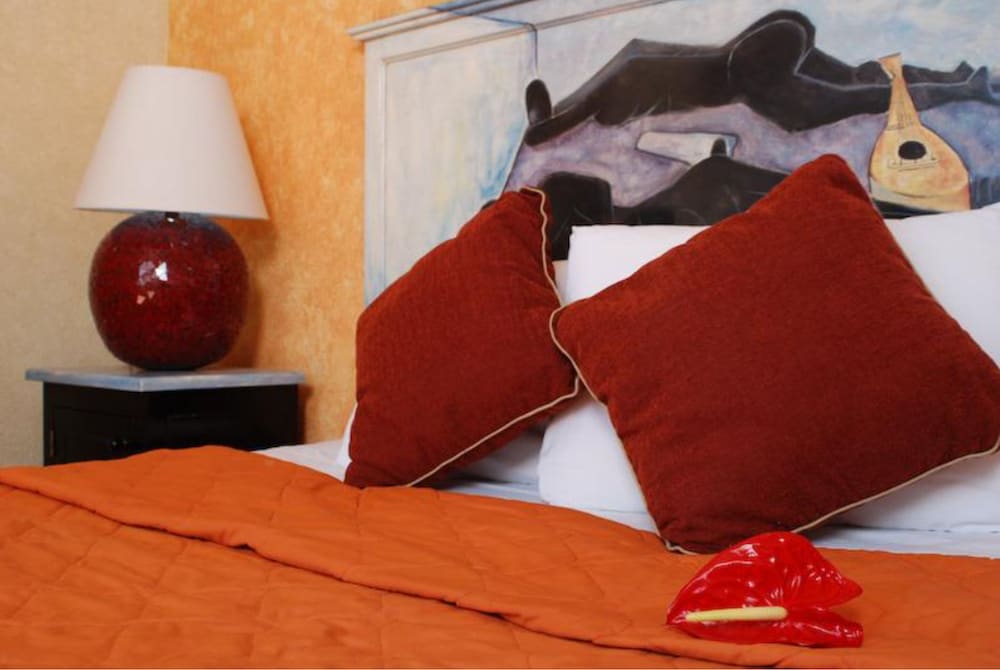 Galeria Hotel And Suites 39/67