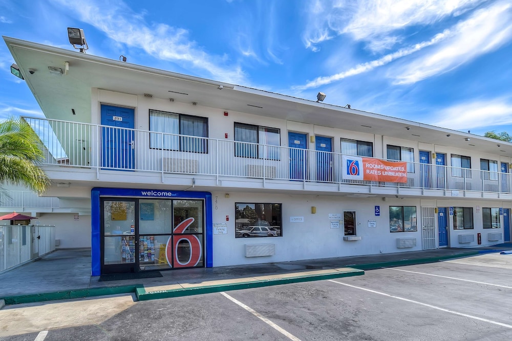 Motel6 Stanton, CA - Anaheim West in STANTON - CA