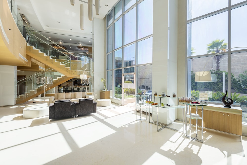 Holiday Inn Muscat al Seeb by IHG 58/73