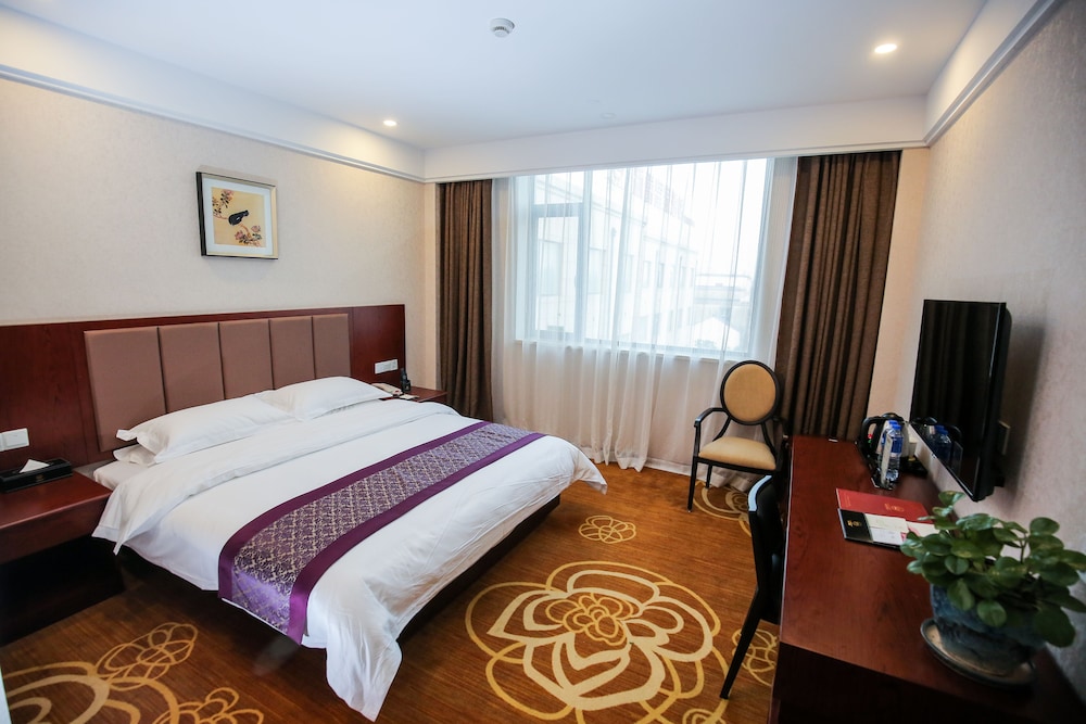 New Knight Royal Hotel Airport and International Resort 13/61