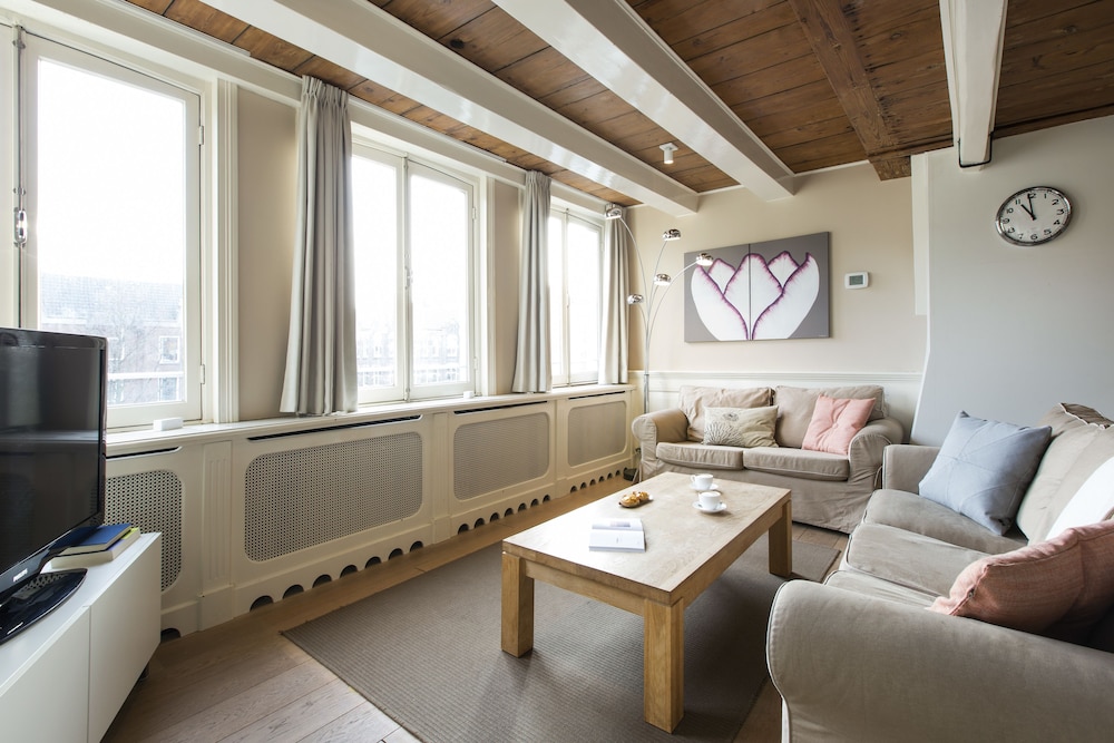 Grand Canal Boutique Hotel 36/58