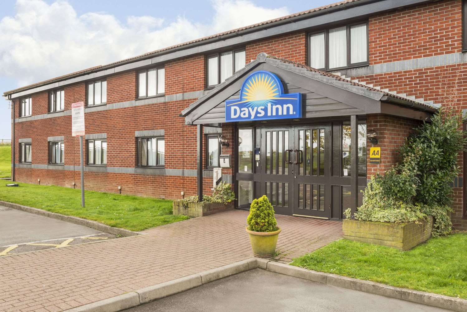 Days Inn by Wyndham Sheffield M1 1/10