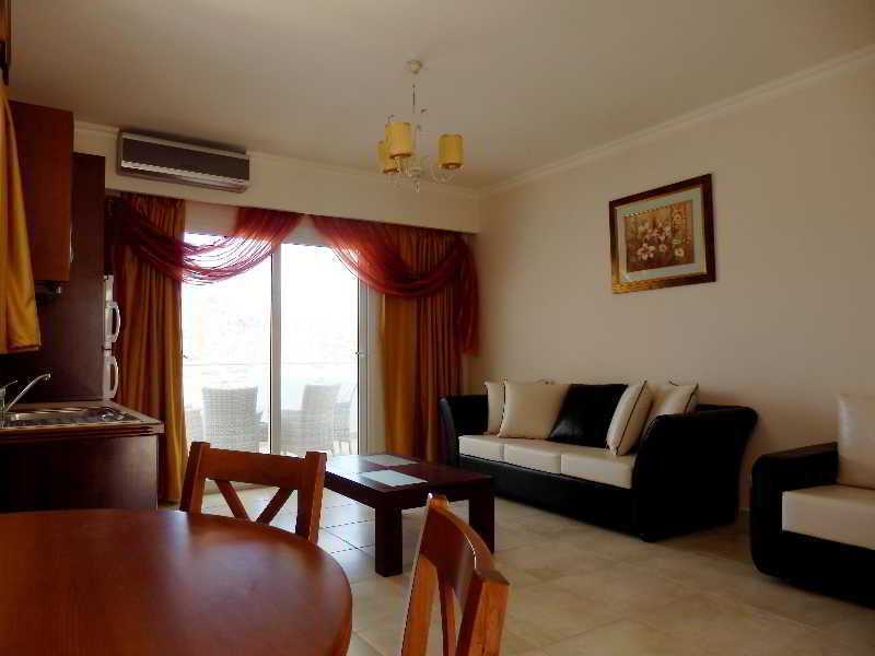 Royal Beach Hotel 29/53