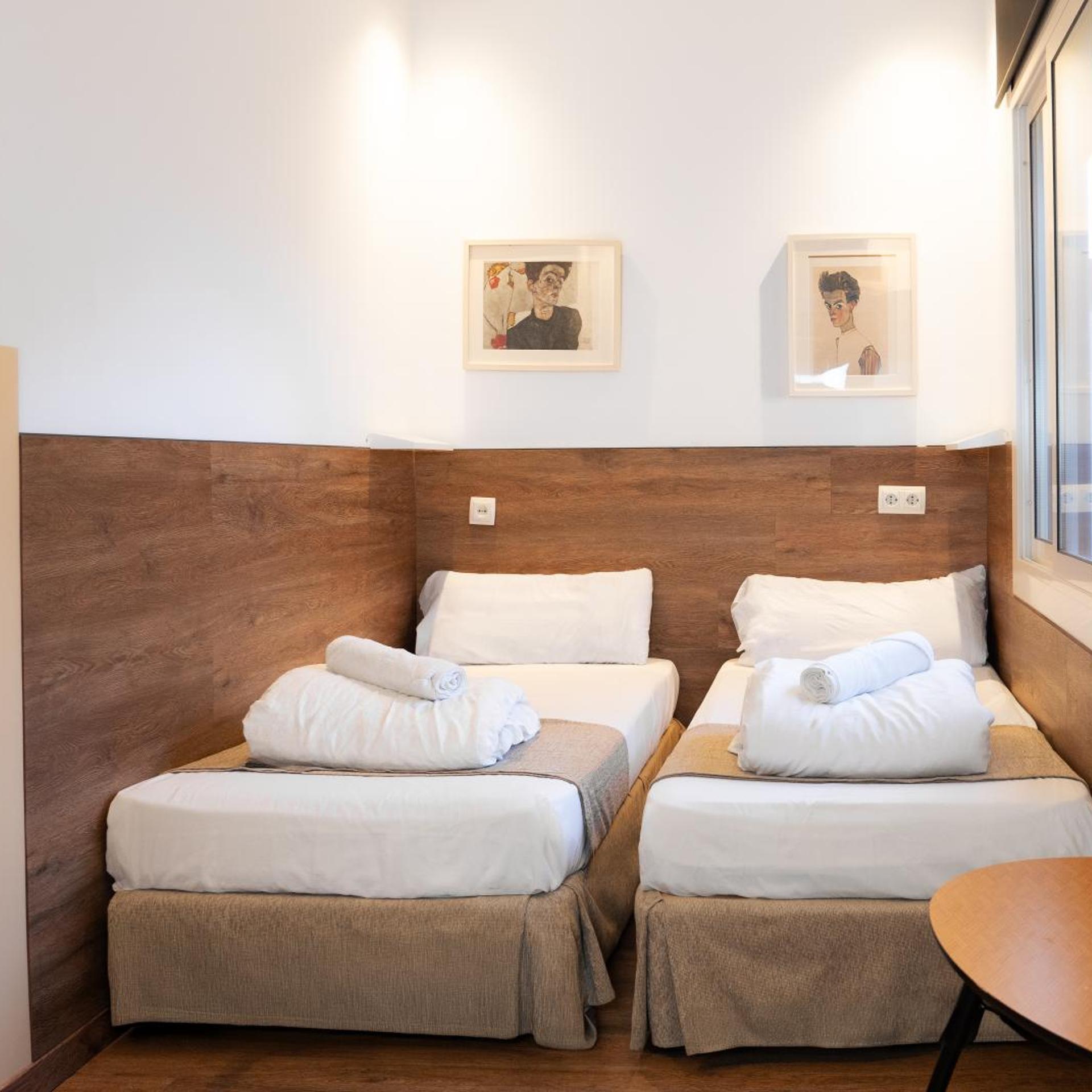 Airhostel Barcelona Aeropuerto 10/50