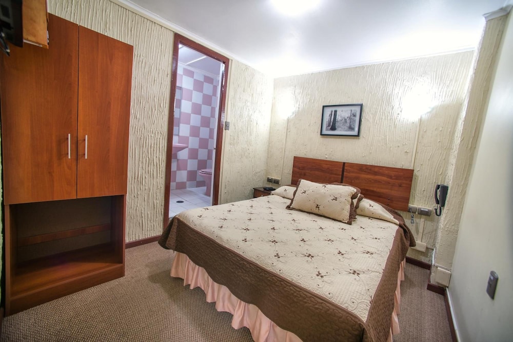 Hotel Sahara Inn 14/37
