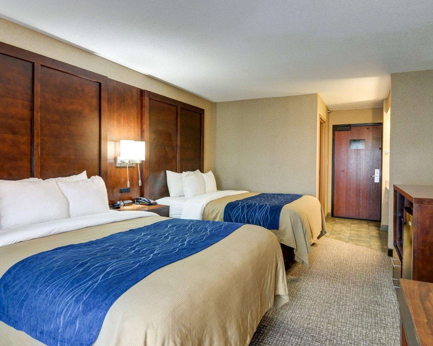 Upgrade, 2 Queen Beds