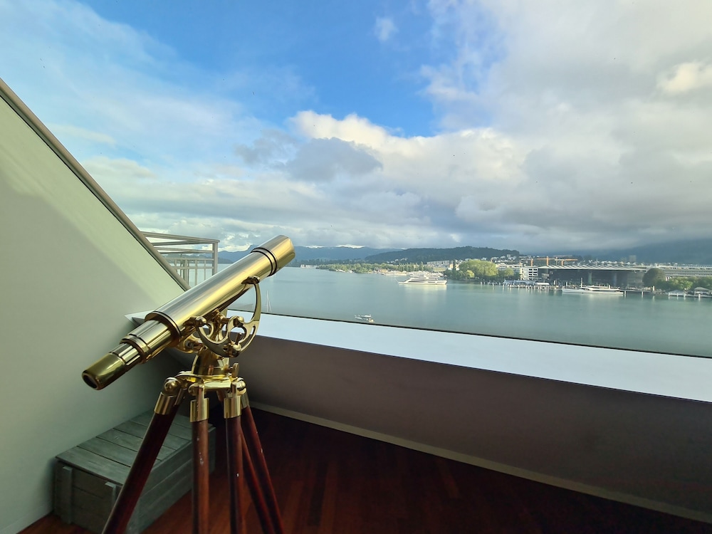 Lucerne Lake View Apartments 43/50