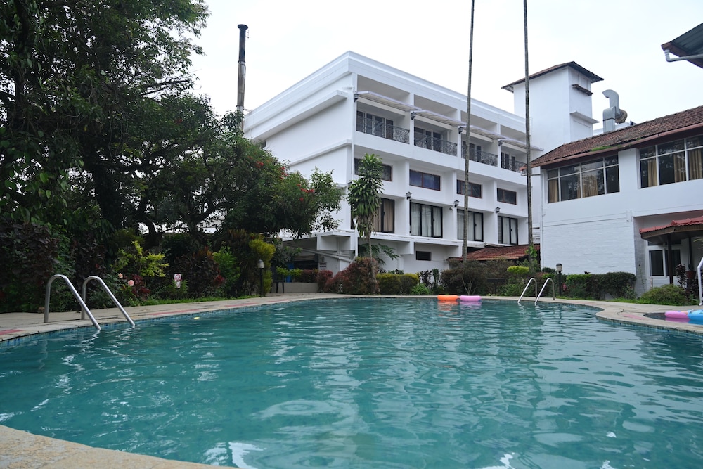 Hotel Coorg International 6/50