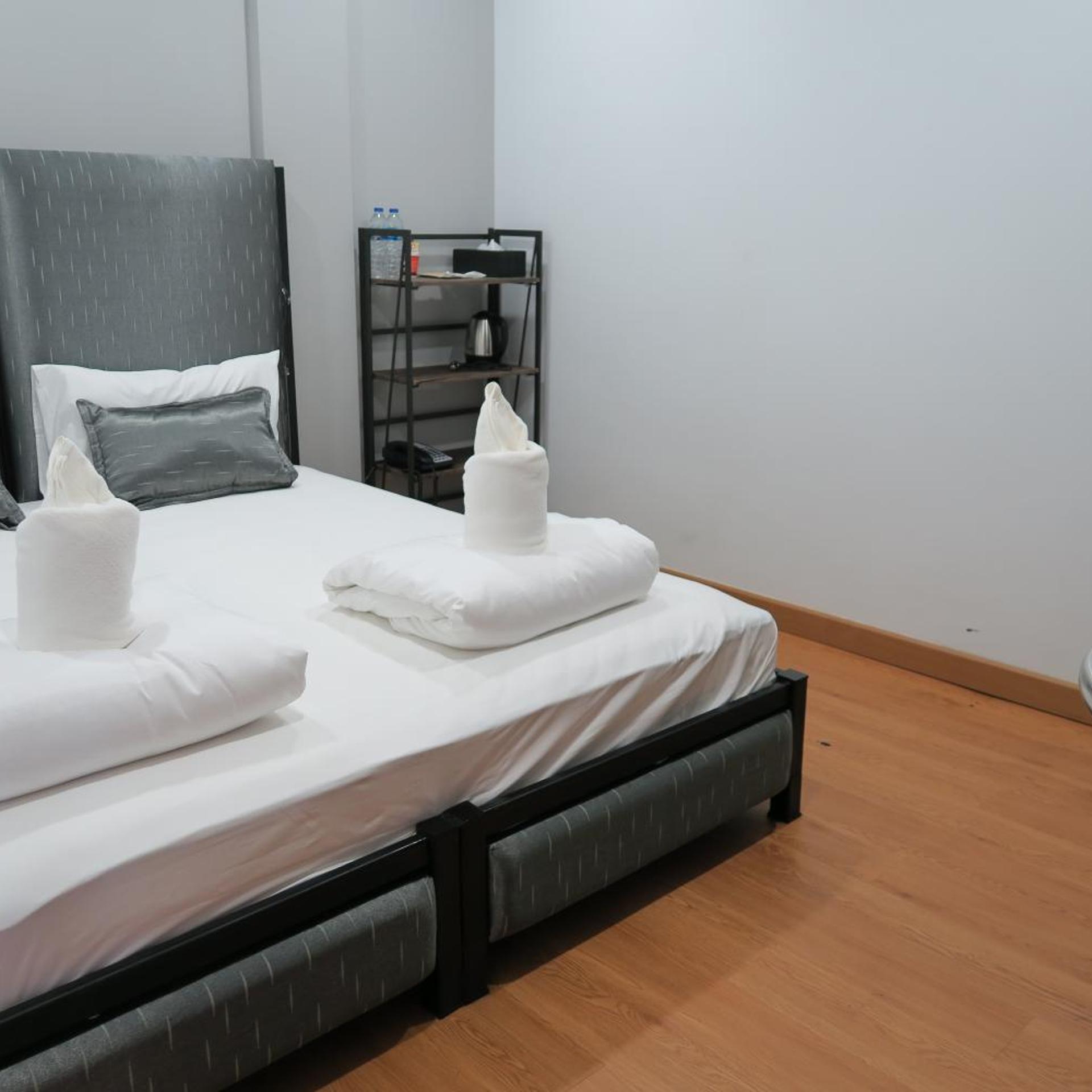غرفة بسرير مزدوج بحمام مشترك، The Mira Hotel Chiang Rai 3/8