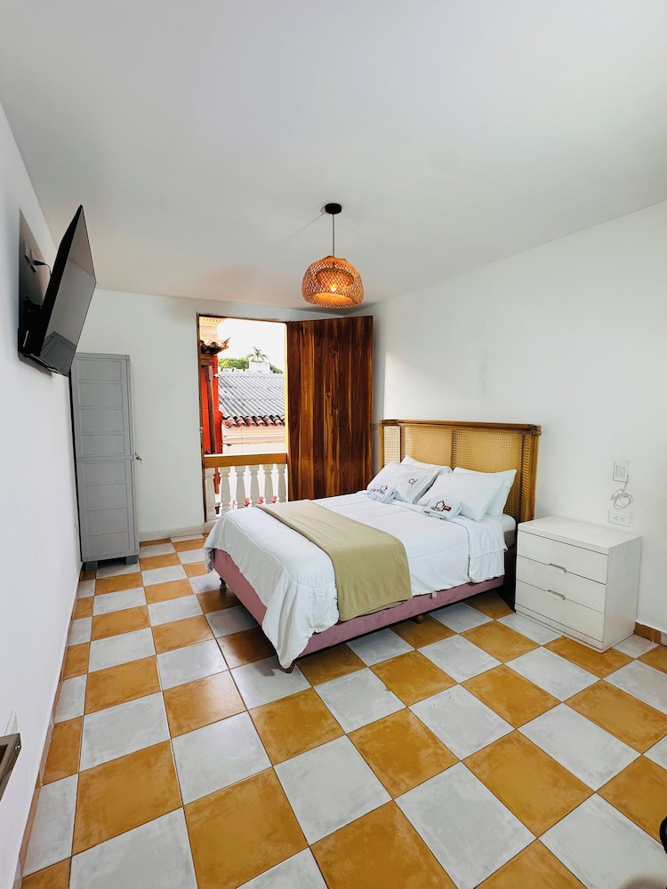 ROOM, DOUBLE BED, PRIVATE BATHROOM, BALCONY