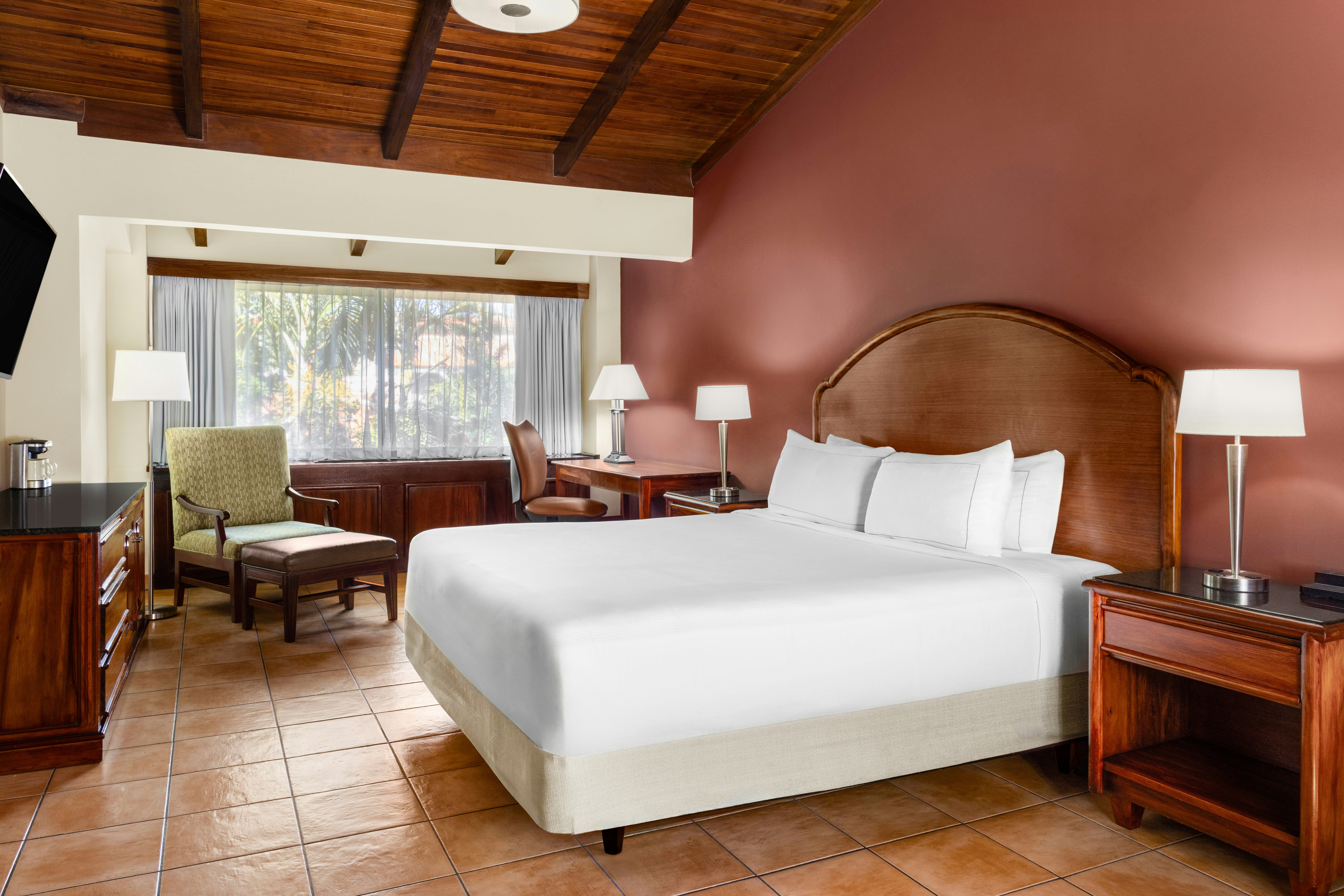 STANDARD, KING BED