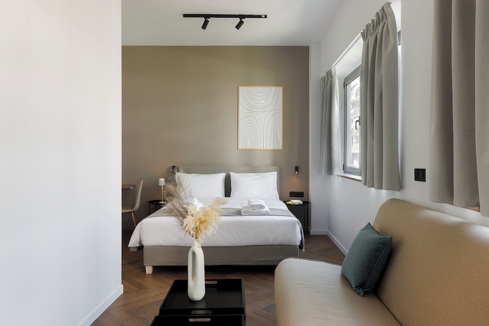 Ermass Modern Living Apartments 21/50