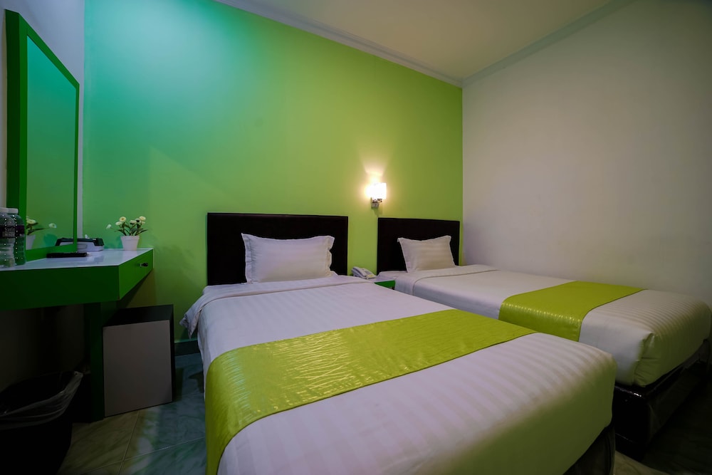 GREENLAND HOTEL BATAM 13/35