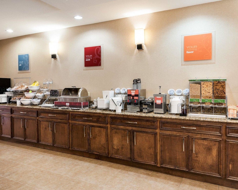 Comfort Suites Oil Center 12/60