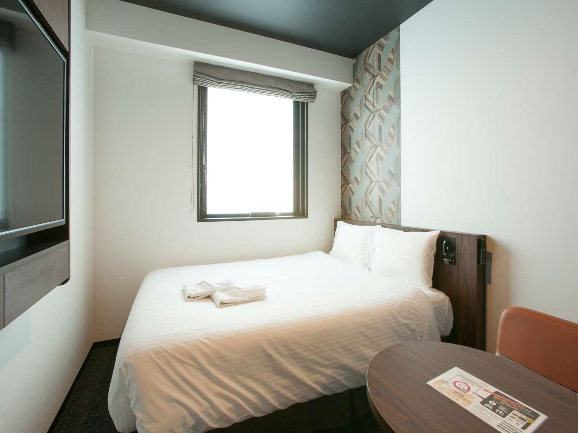 Semi Room, Single Bed