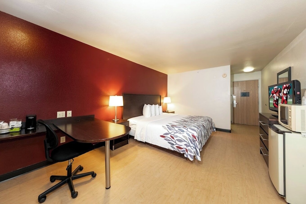 Business, King Bed