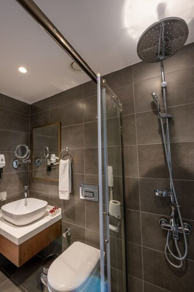 Nova Plaza Crystal Hotel & Spa 59/62