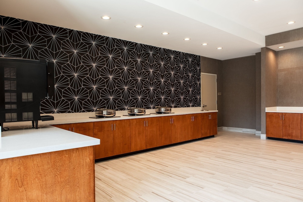 SpringHill Suites Chester 1/46