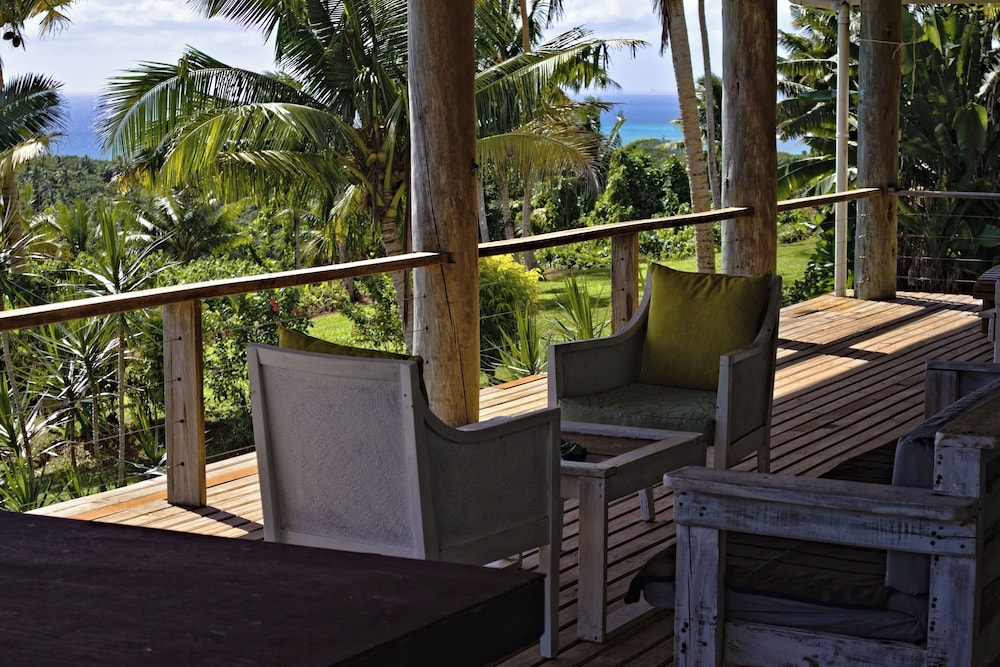 Maravu Taveuni Lodge 60/72