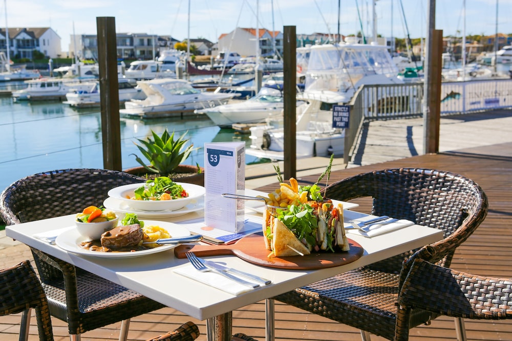 The Marina Hotel 47/66