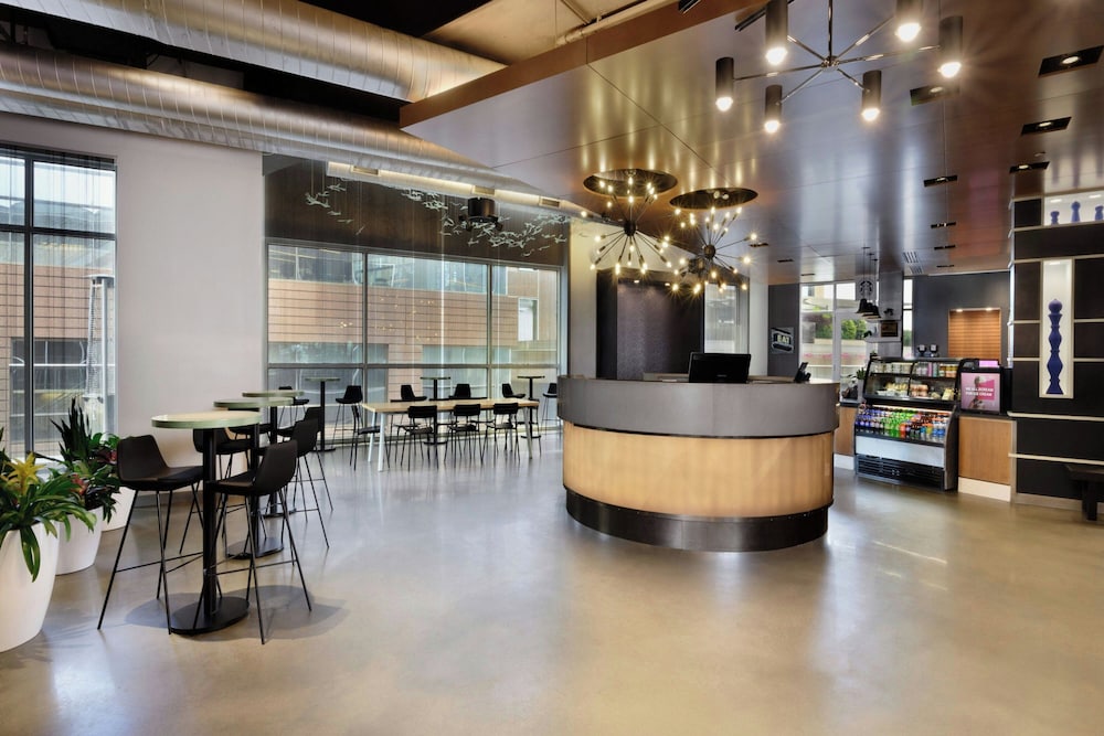 Aloft Greenville Downtown 32/50