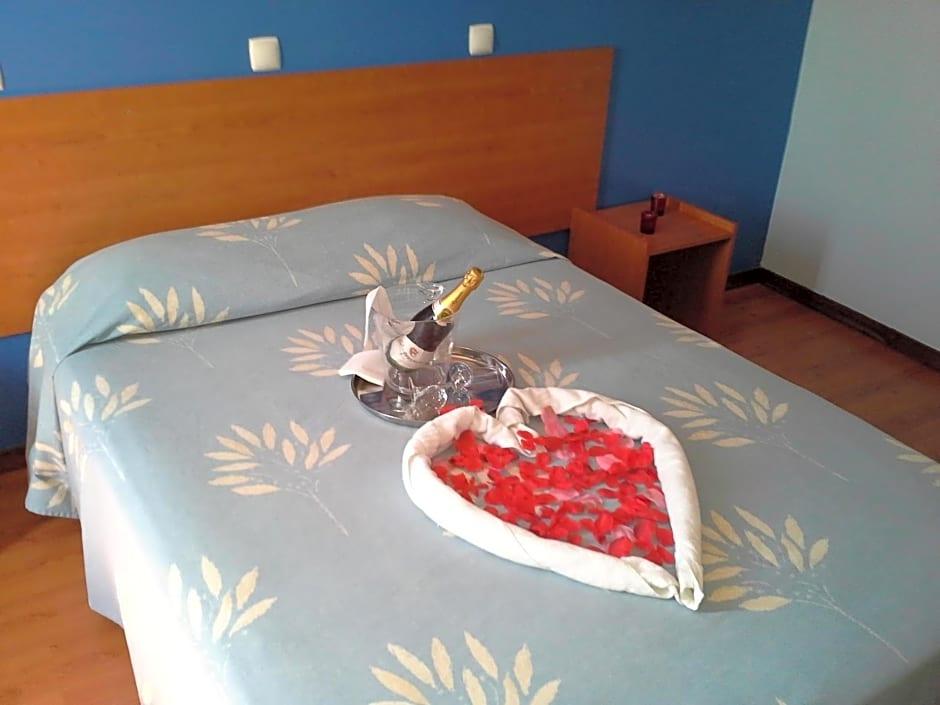 Imperio Hotel 13/56