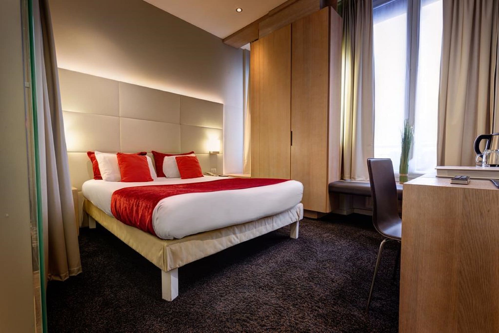 SUPERIOR, DOUBLE BED