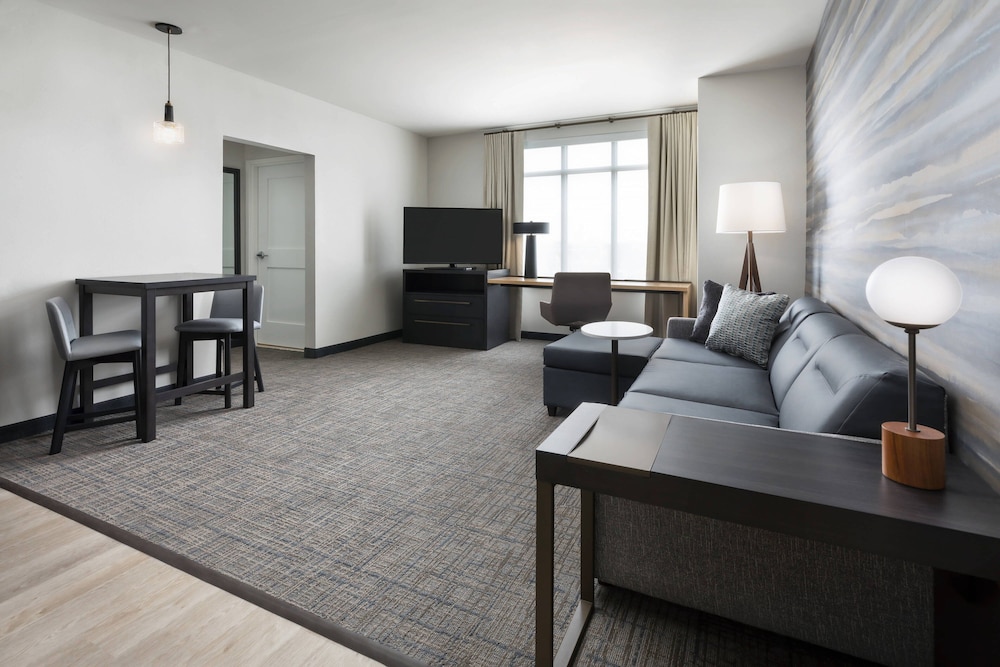 Residence Inn Long Island Garden City 29/51
