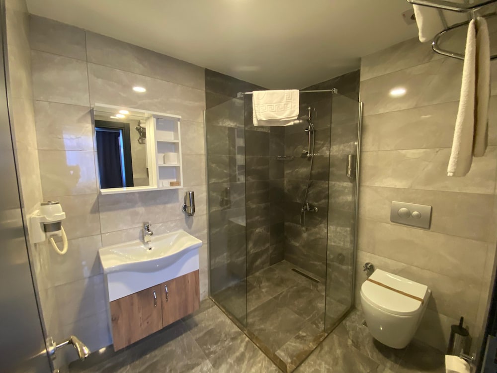 SAHIL BUTIK HOTEL 62/63