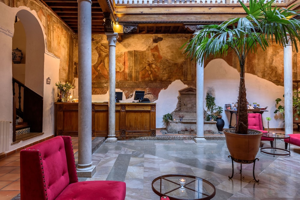 Hotel Palacio de Santa Ines 9/75
