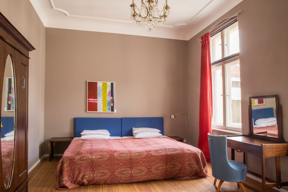 Hotel Art Nouveau 14/65