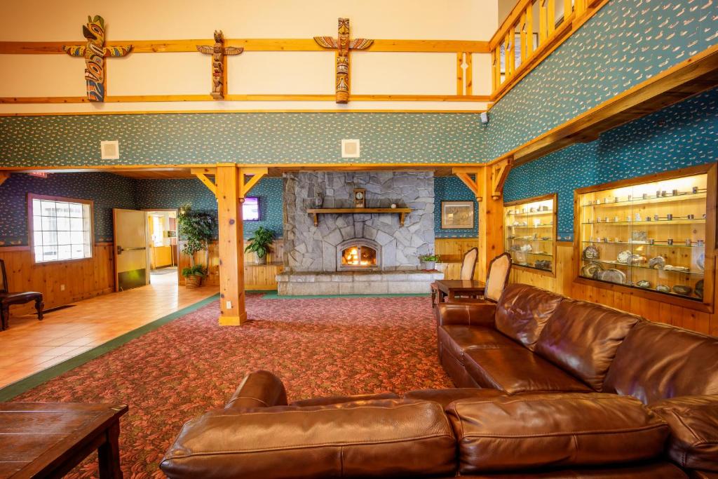 The Summit Inn (ex Howard Johnson Snoqualmie/Summit) 17/33