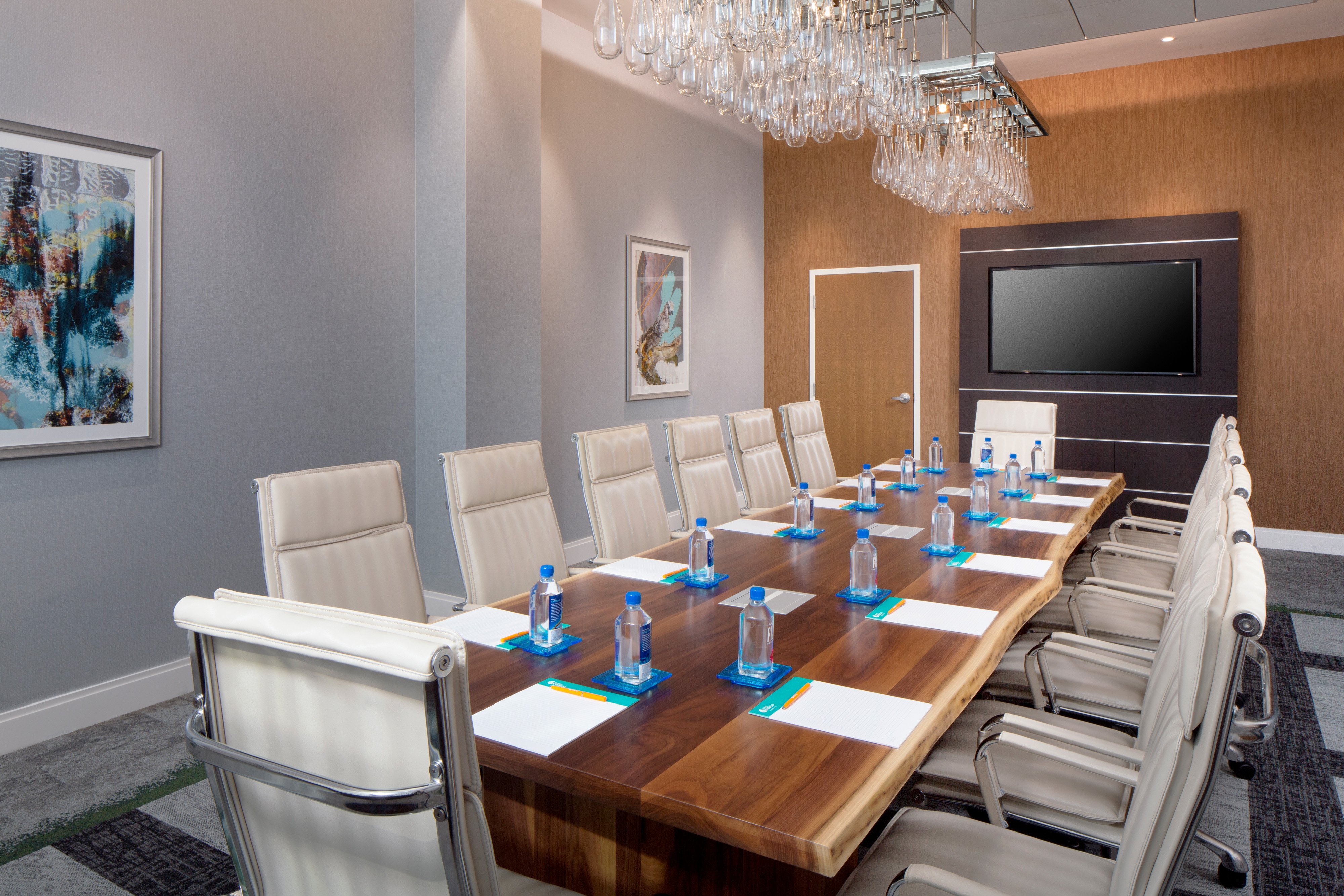 Hotel Indigo Gainesville-Celebration Pointe 56/71