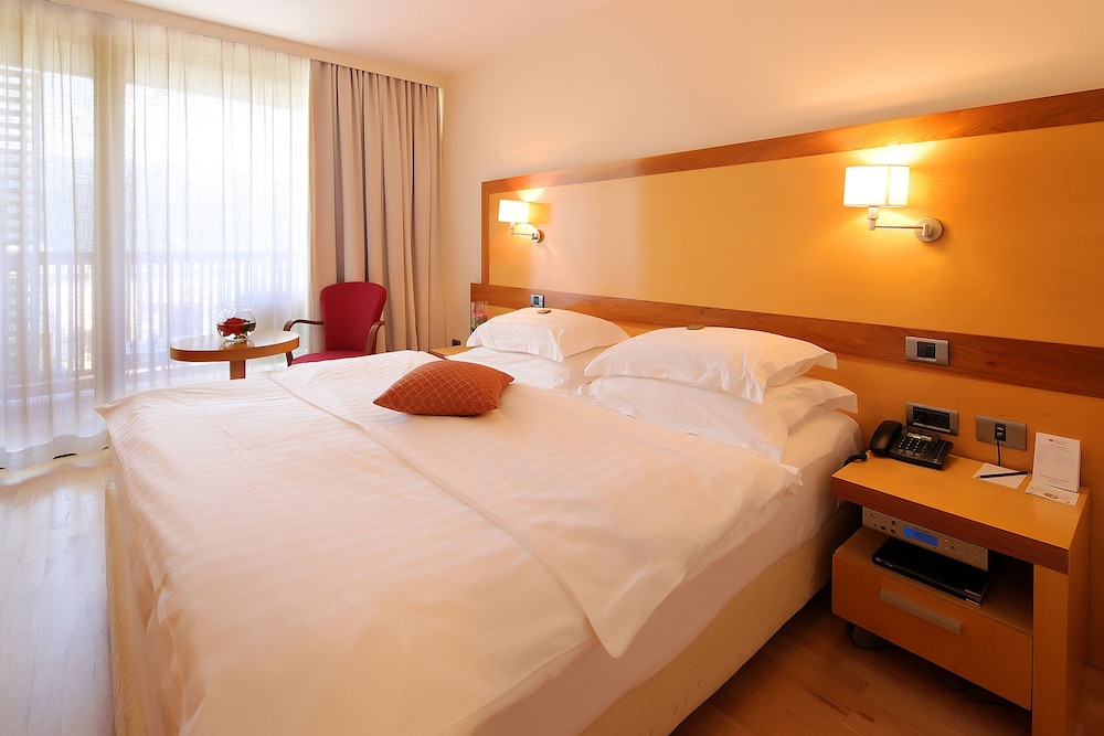 Hotel Lovec 9/47