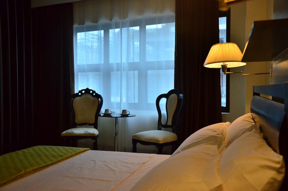 Oriental Zen Suites 28/50