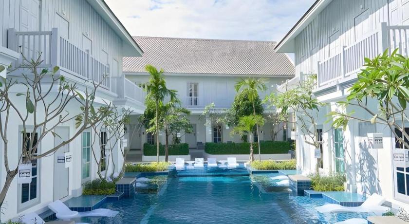 Mybanlao Hotel 42/50