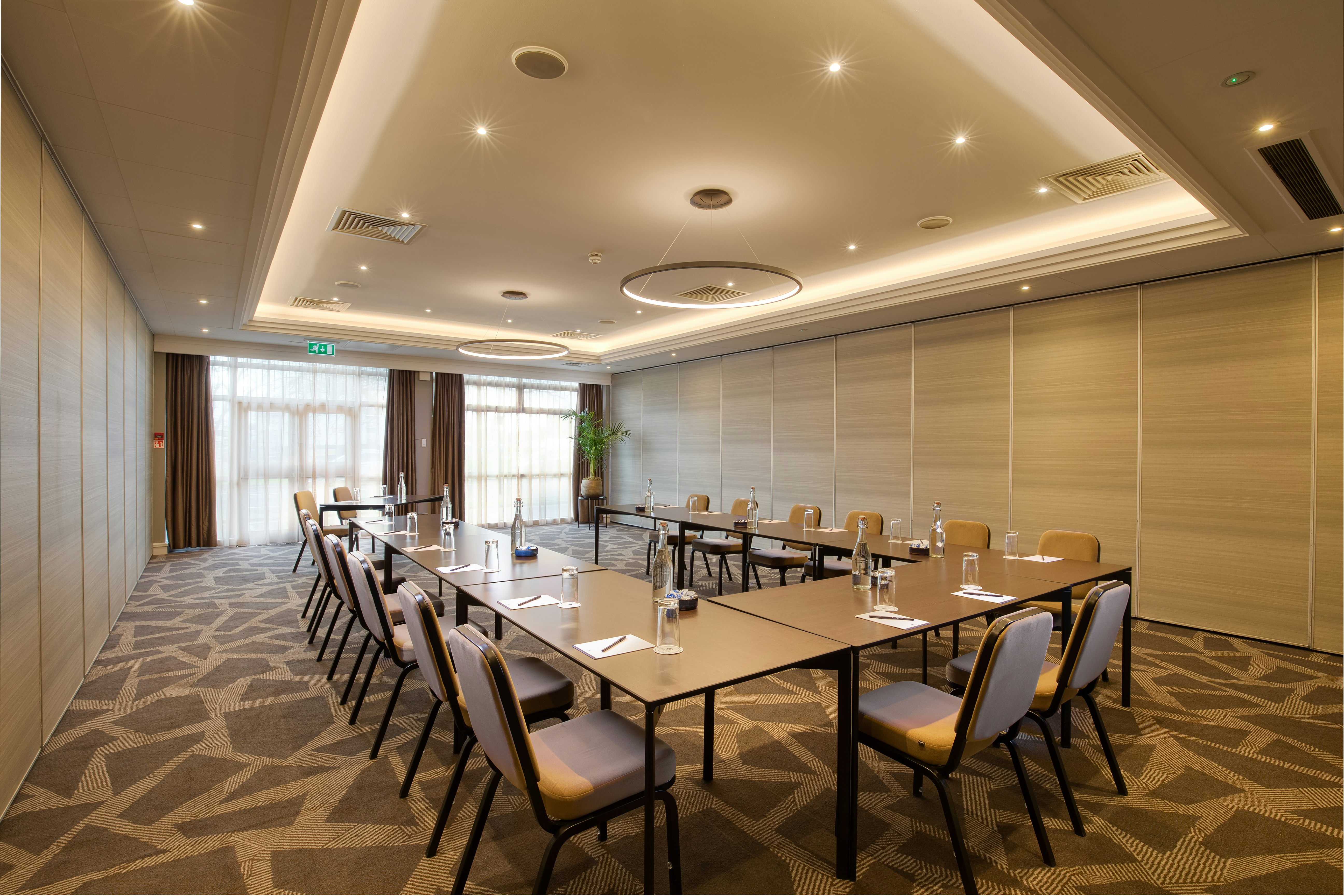 Doubletree By Hilton London Ealing Hotel 53/56