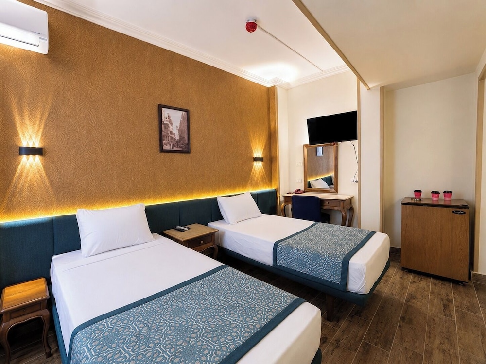 St George Hotel Cairo 15/72