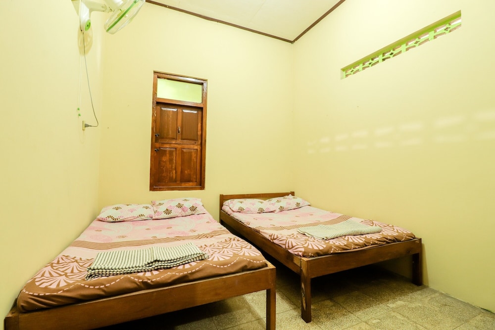 Penginapan Roro Mendut by ZUZU 23/50
