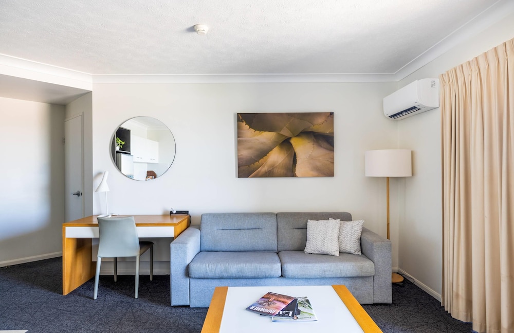 MainStay Suites Townsville 25/47