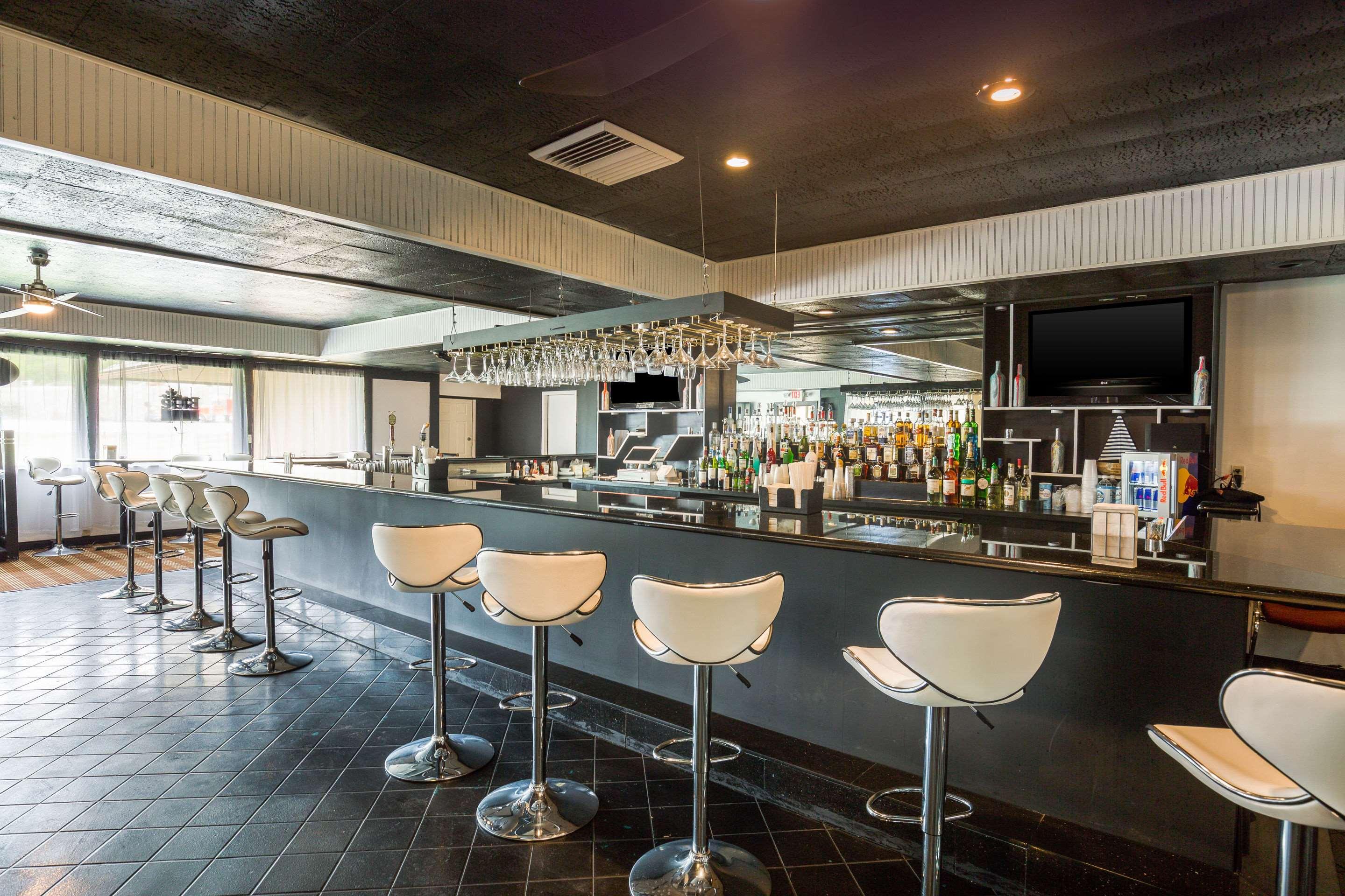 Pocono Inn At Water Gap 40/50