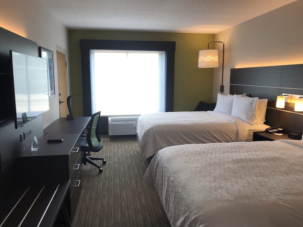 Holiday Inn Express & Suites Prospect Heights 15/50
