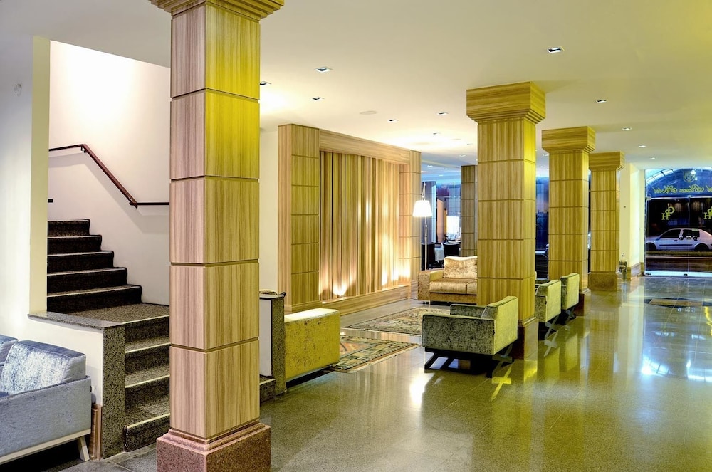 Castel Plaza Hotel 35/61