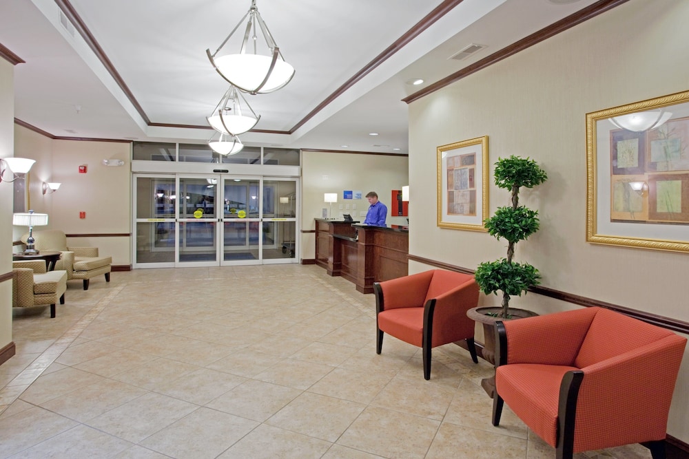 Holiday Inn Express Hotel And Suites Buffalo 48/66