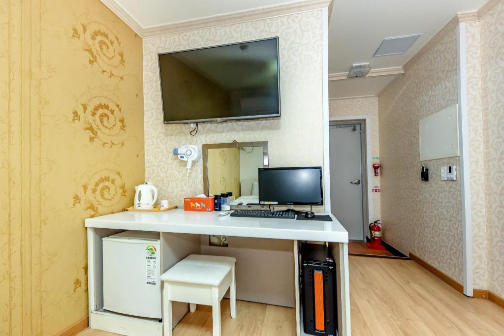Tamragio Hotel 100/100