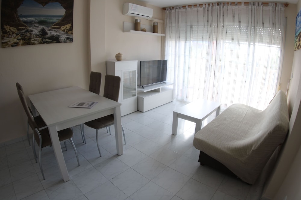 APARTAMENTOS MARINA INTERNACIONAL 26/50